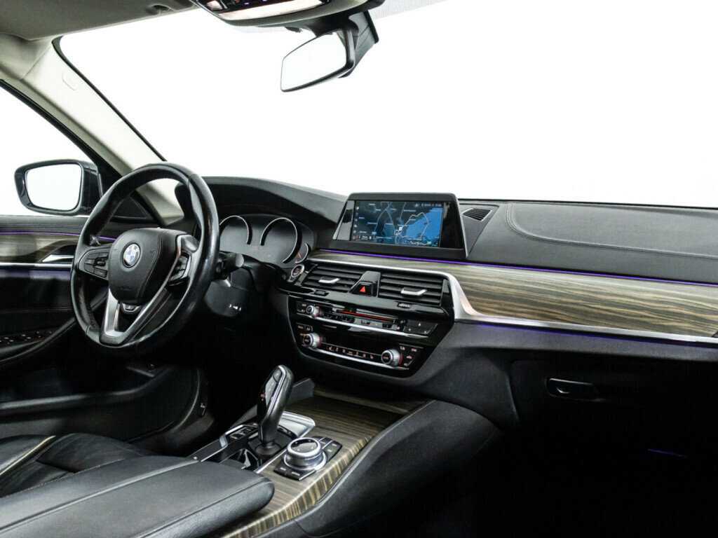 BMW 5 серии с пробегом — 2017 год. Фото: #8