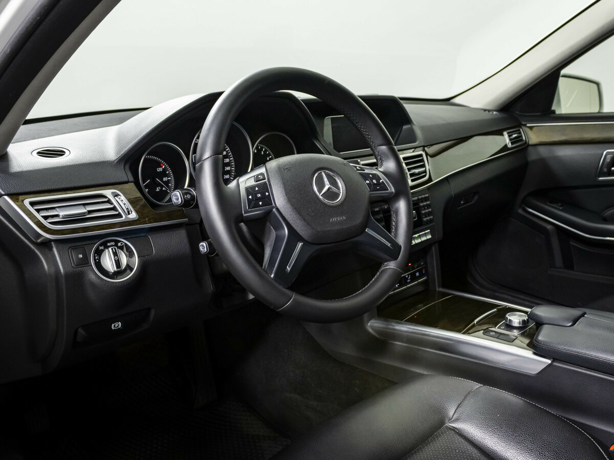 Mercedes-Benz E-Класс с пробегом — 2014 год. Фото: #9