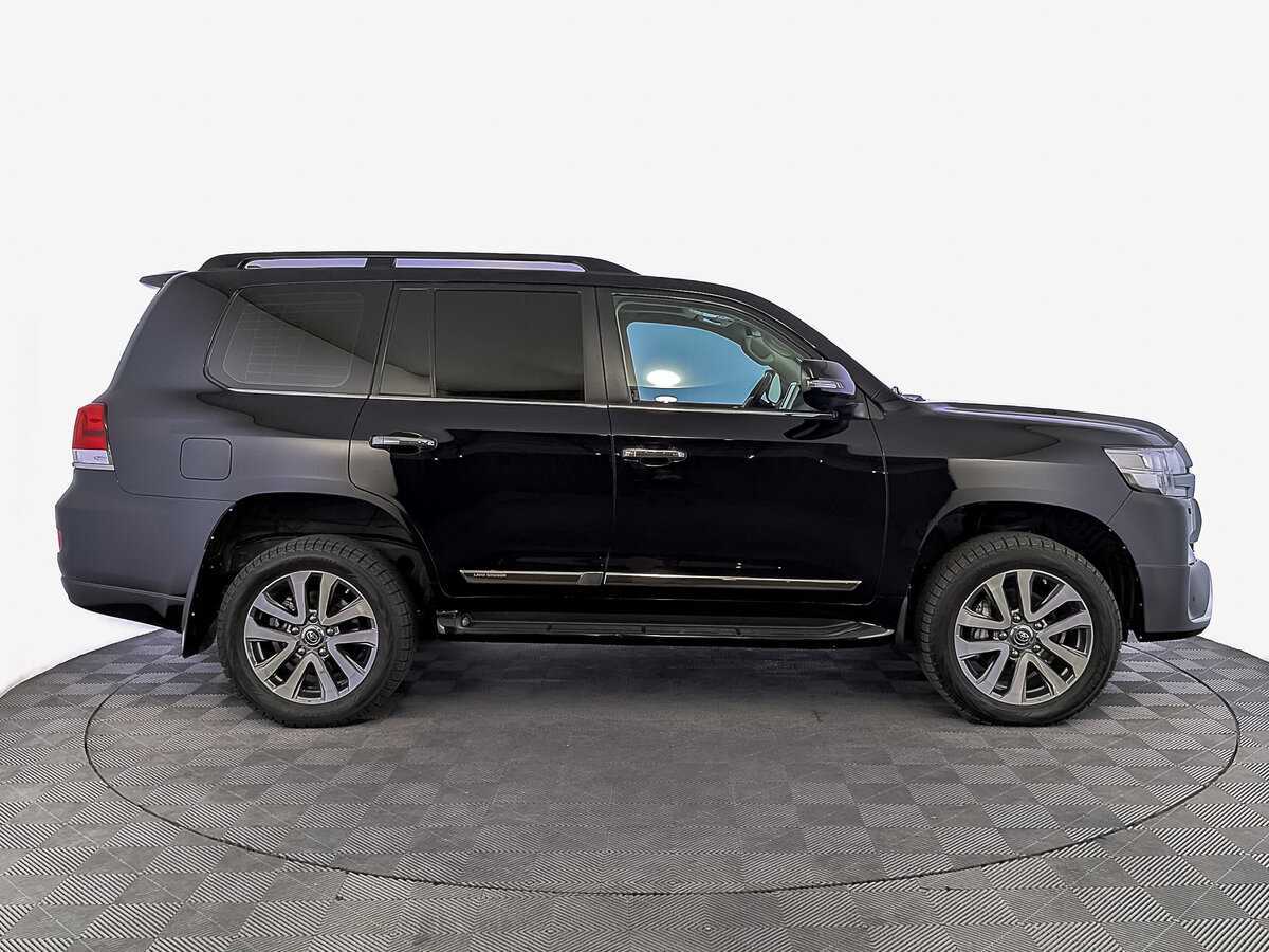 Toyota Land Cruiser с пробегом — 2016 год. Фото: #3