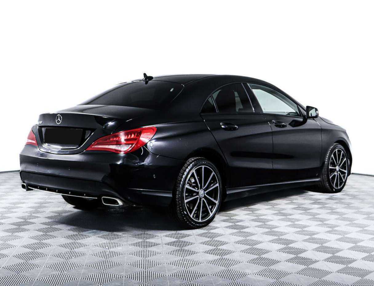 Mercedes-Benz CLA с пробегом — 2015 год. Фото: #4