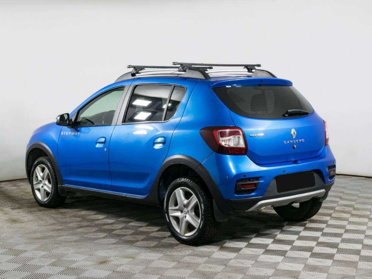 Renault Sandero с пробегом — 2017 год. Фото: #5
