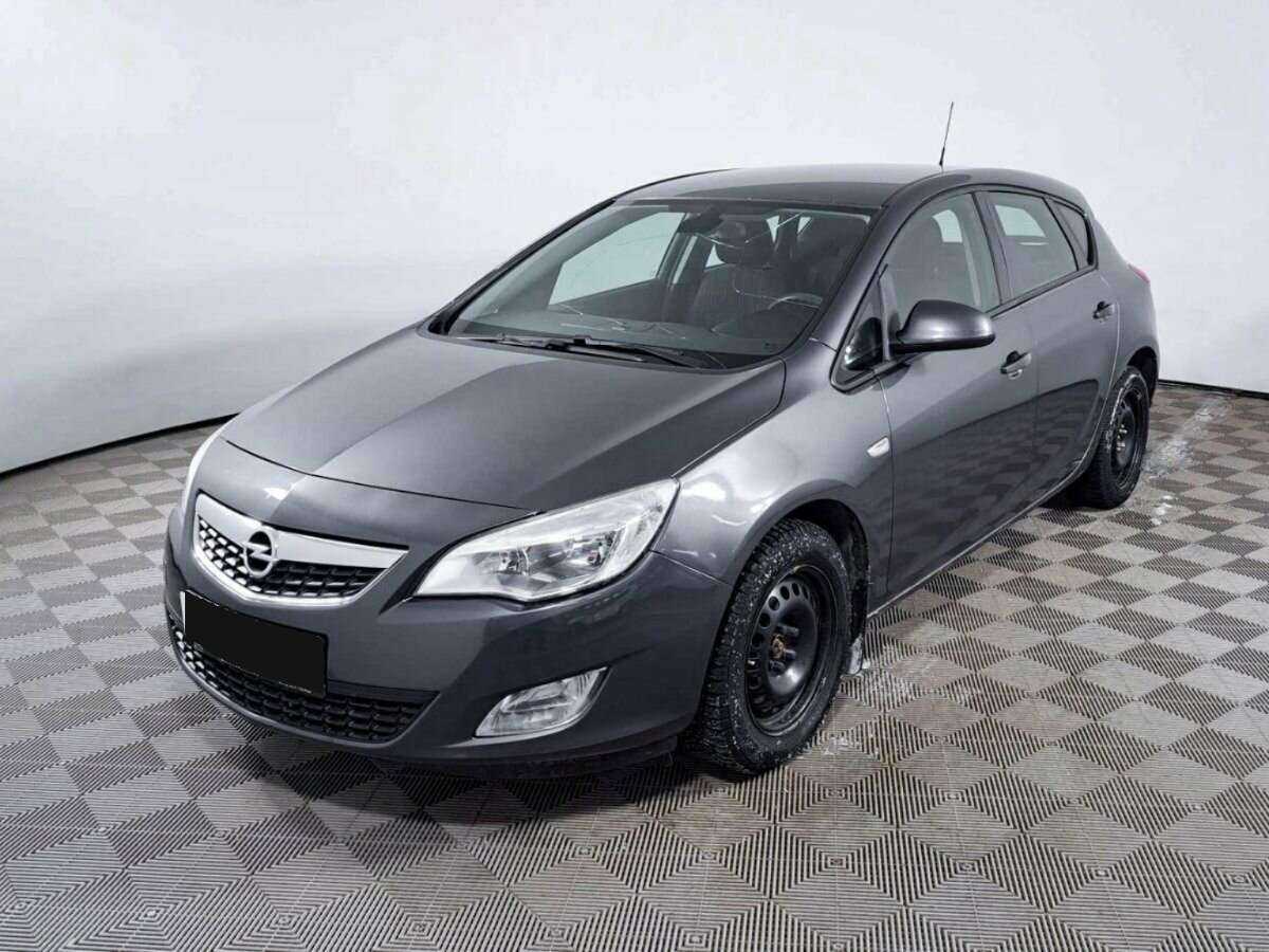 Opel Astra с пробегом — 2011 год. Посмотреть фото