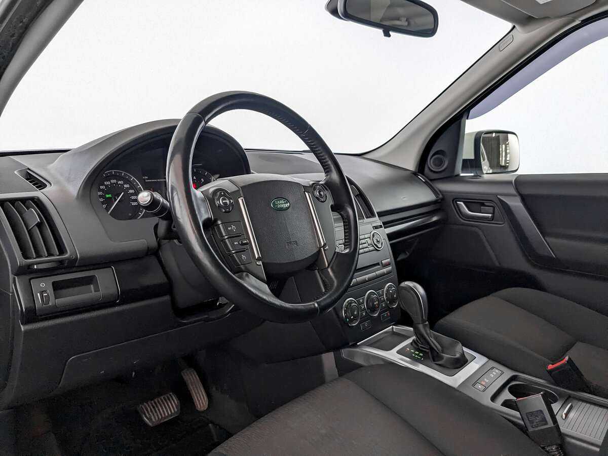 Land Rover Freelander с пробегом — 2014 год. Фото: #13