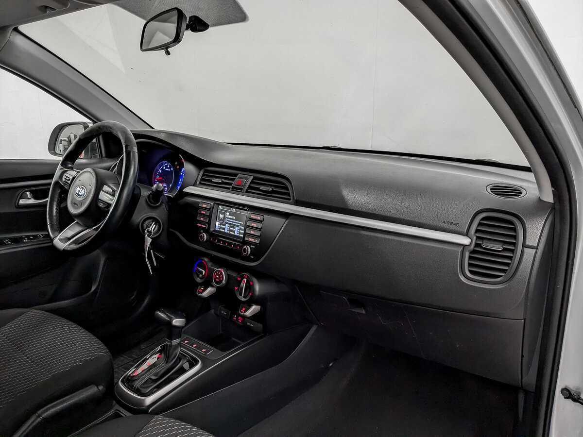 Kia Rio с пробегом — 2020 год. Фото: #9