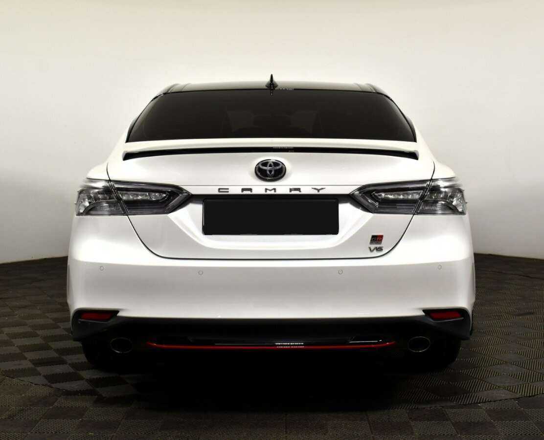 Toyota Camry с пробегом — 2021 год. Фото: #4