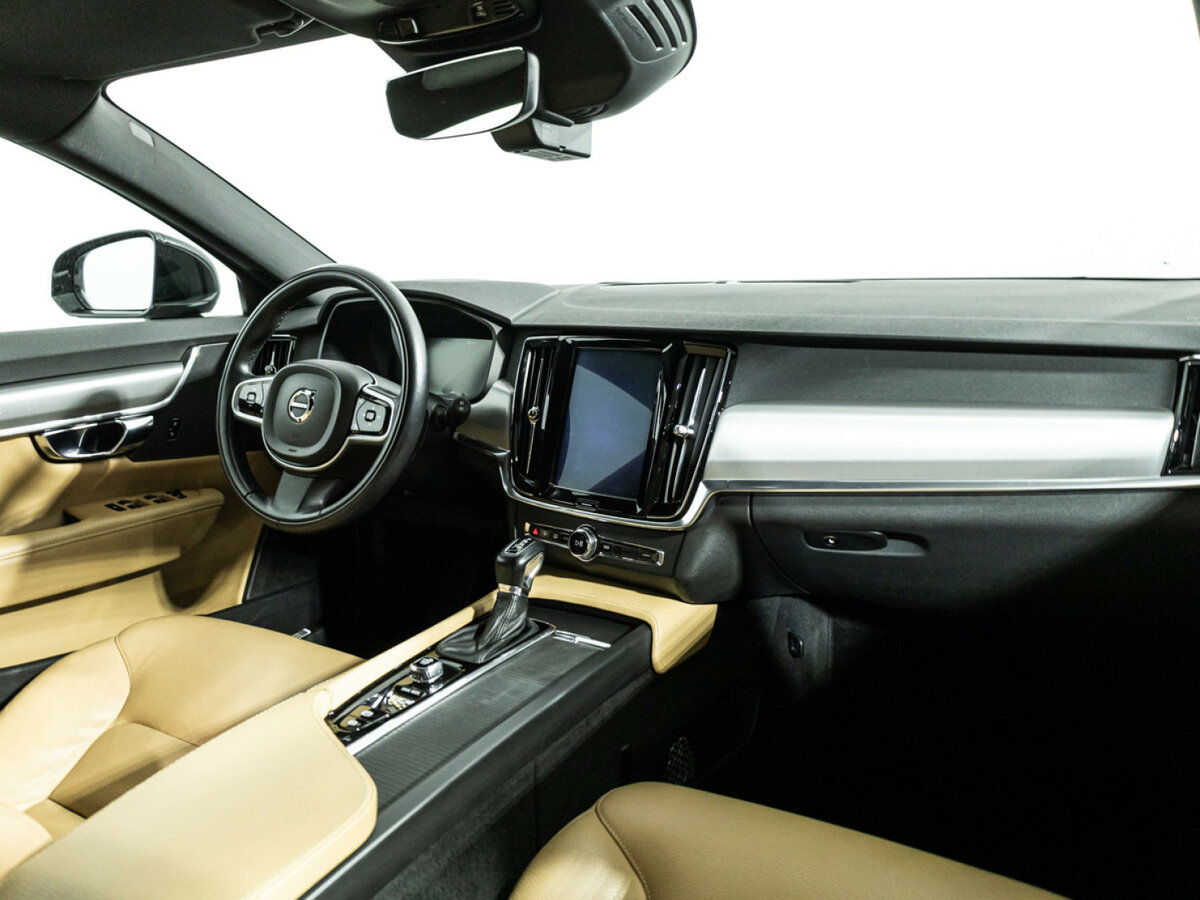 Volvo V90 с пробегом — 2018 год. Фото: #8