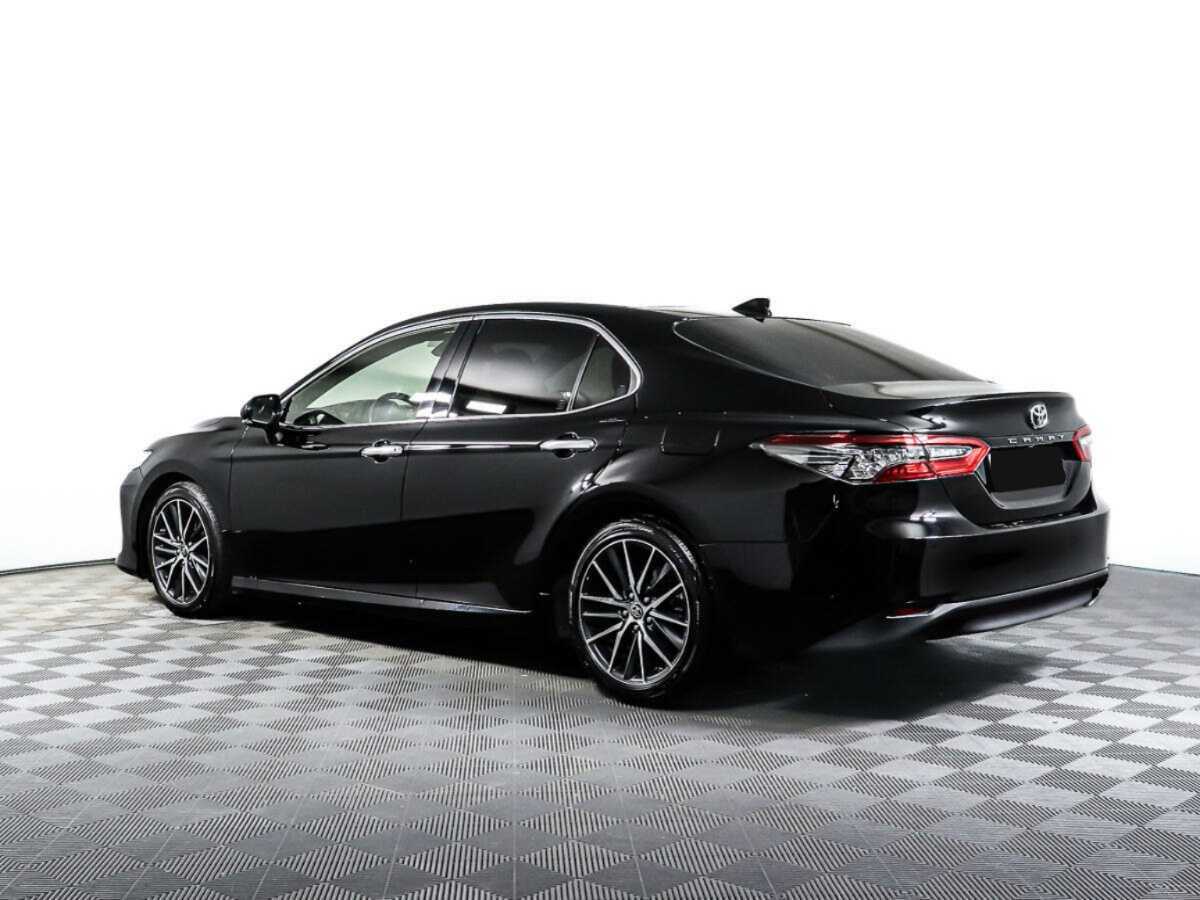 Toyota Camry с пробегом — 2022 год. Фото: #5