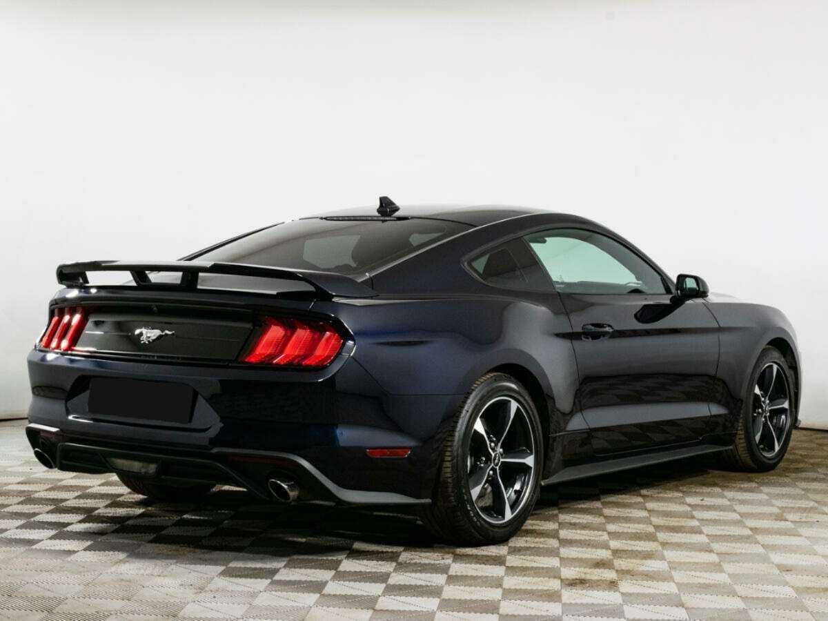 Ford Mustang с пробегом — 2021 год. Фото: #3