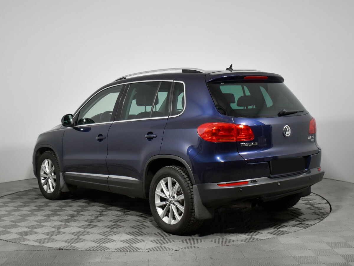 Volkswagen Tiguan с пробегом — 2011 год. Фото: #6