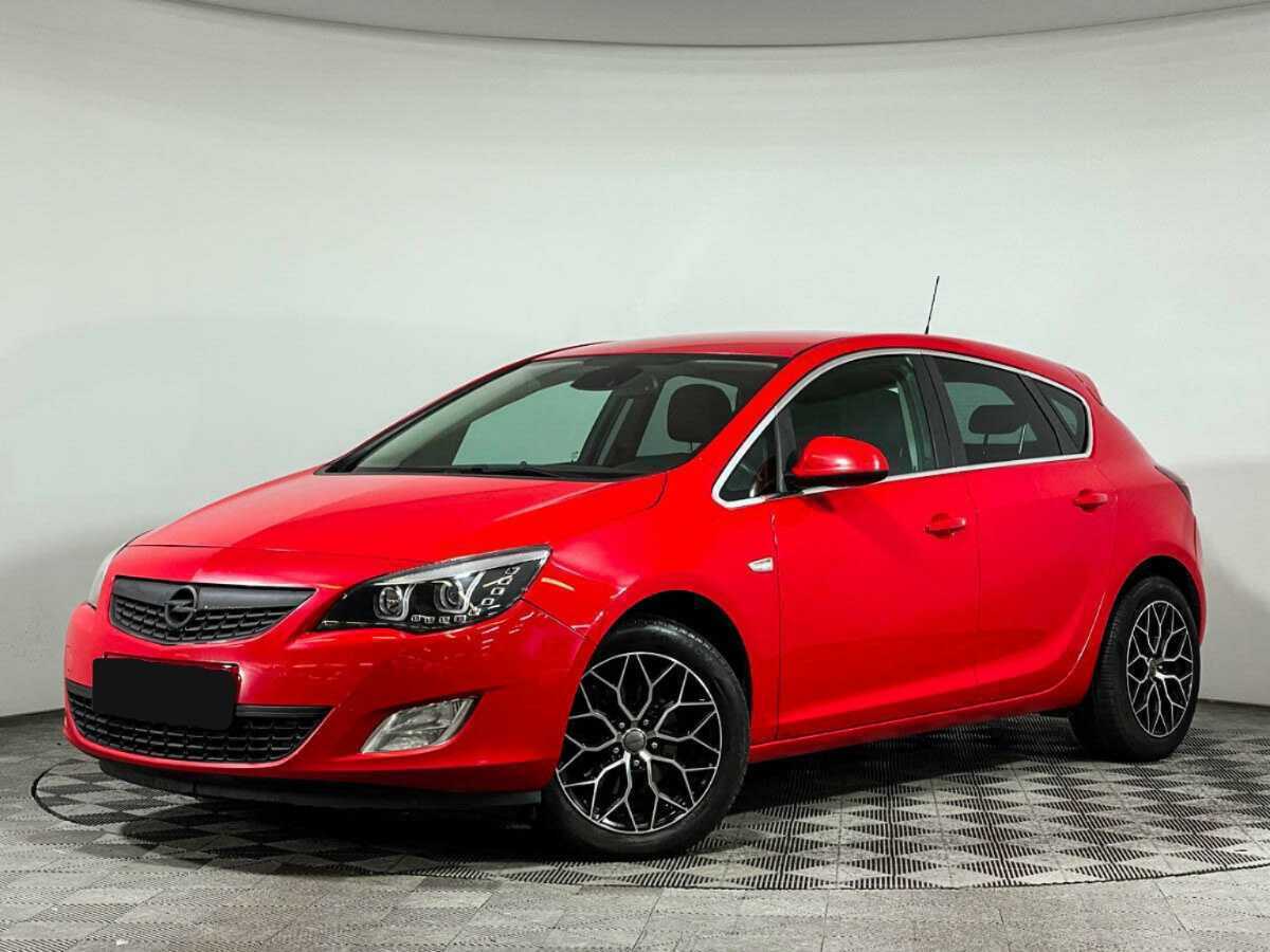 Opel Astra с пробегом — 2011 год. Посмотреть фото