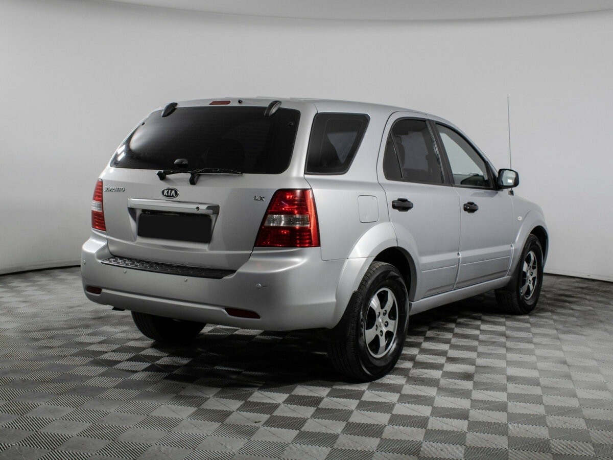 Kia Sorento с пробегом — 2007 год. Фото: #4
