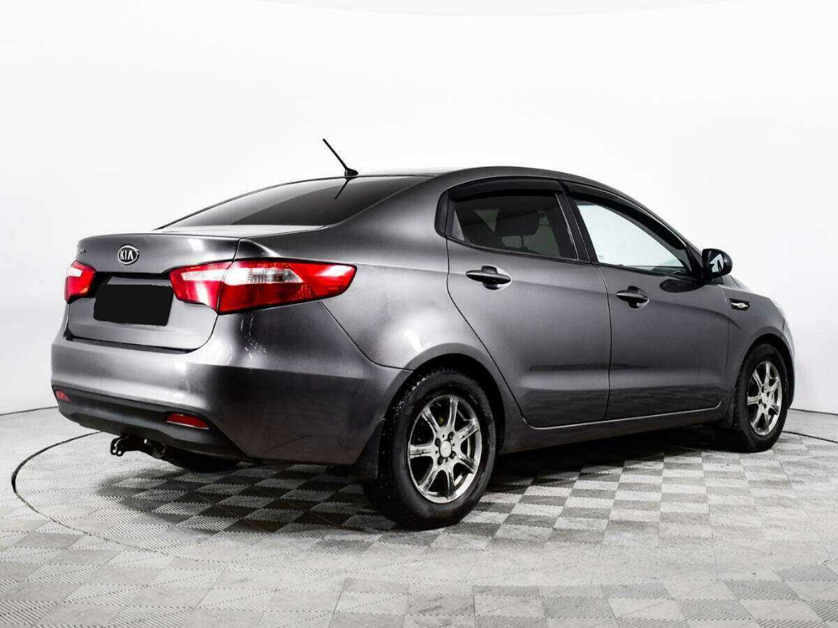 Kia Rio с пробегом — 2011 год. Фото: #4