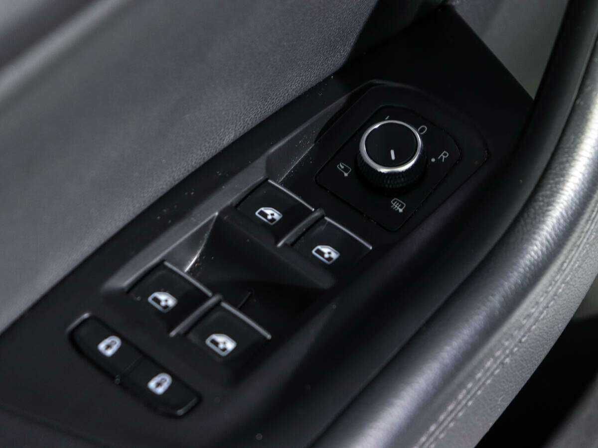 Volkswagen Touareg с пробегом — 2020 год. Фото: #16