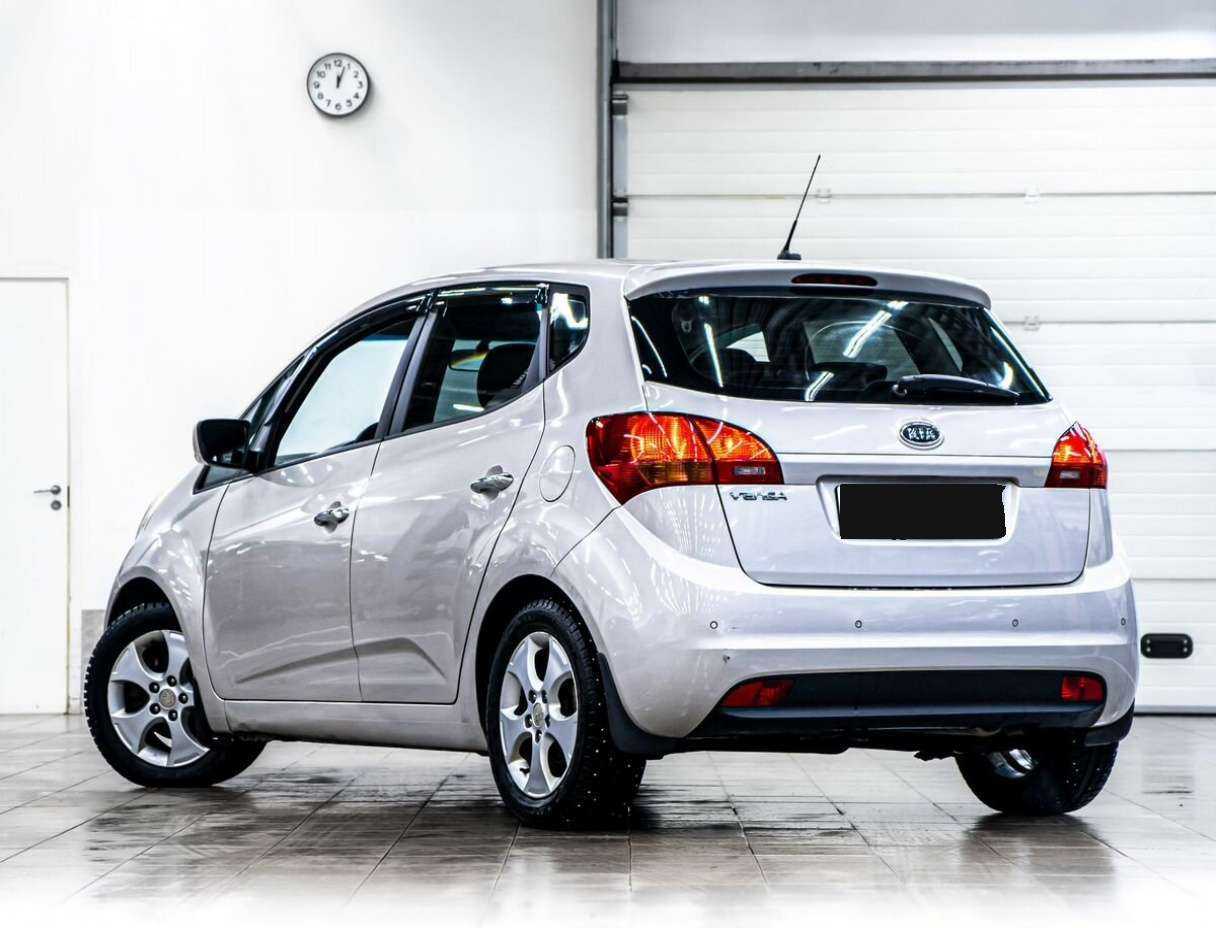 Kia Venga с пробегом — 2011 год. Фото: #5
