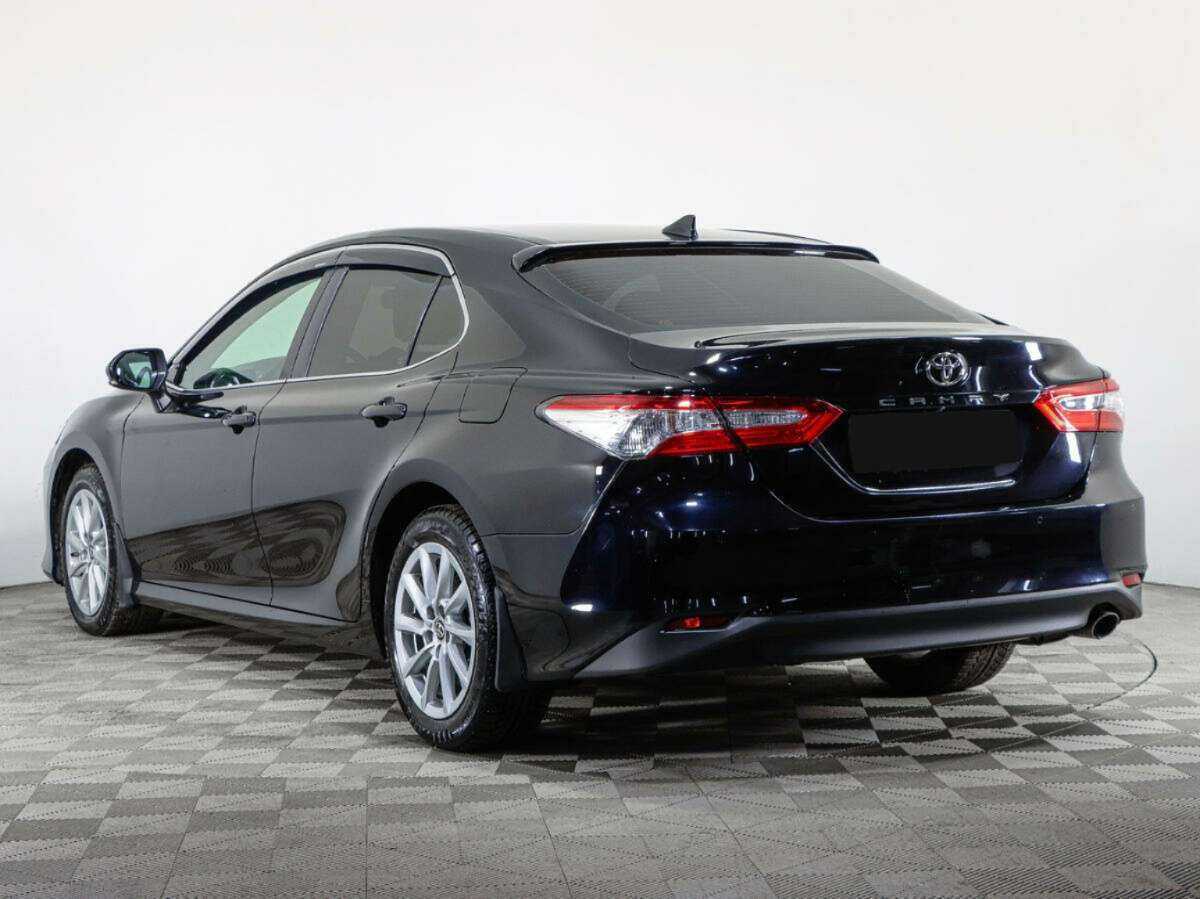 Toyota Camry с пробегом — 2021 год. Фото: #5