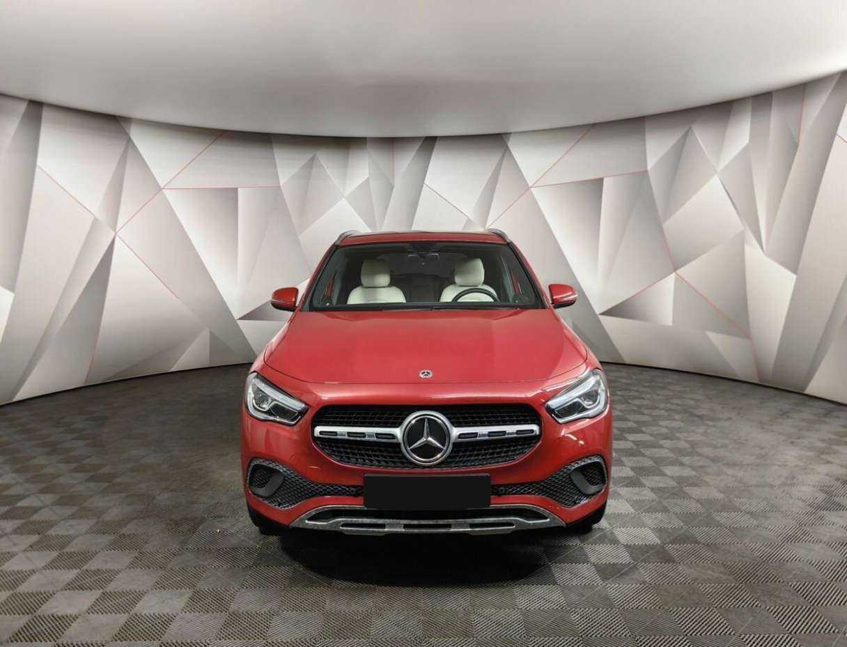 Mercedes-Benz GLA с пробегом — 2020 год. Фото: #6