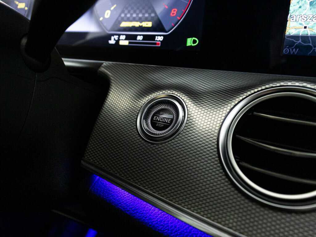 Mercedes-Benz E-Класс с пробегом — 2017 год. Фото: #17