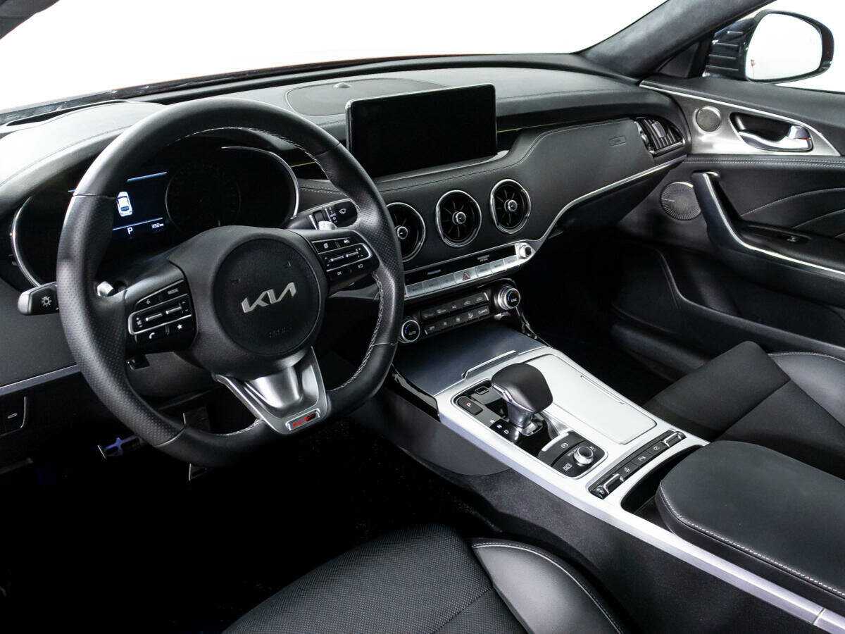 Kia Stinger с пробегом — 2022 год. Фото: #10