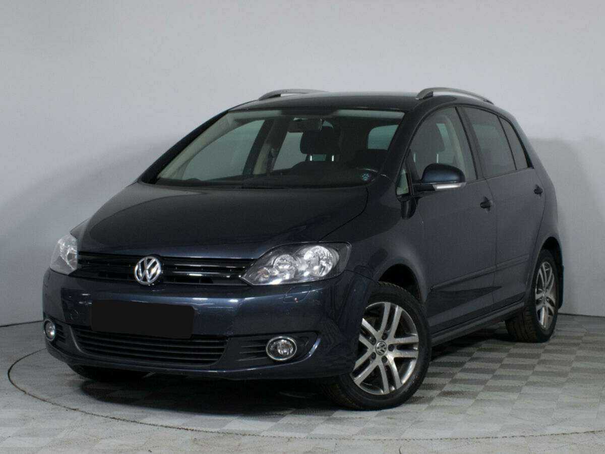 Volkswagen Golf Plus с пробегом — 2011 год. Фото: #0