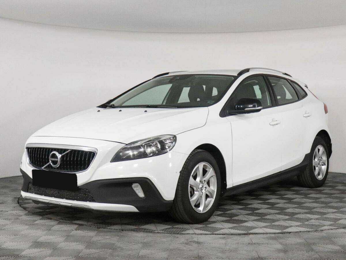 Volvo V40 Cross Country с пробегом — 2017 год. Фото: #0