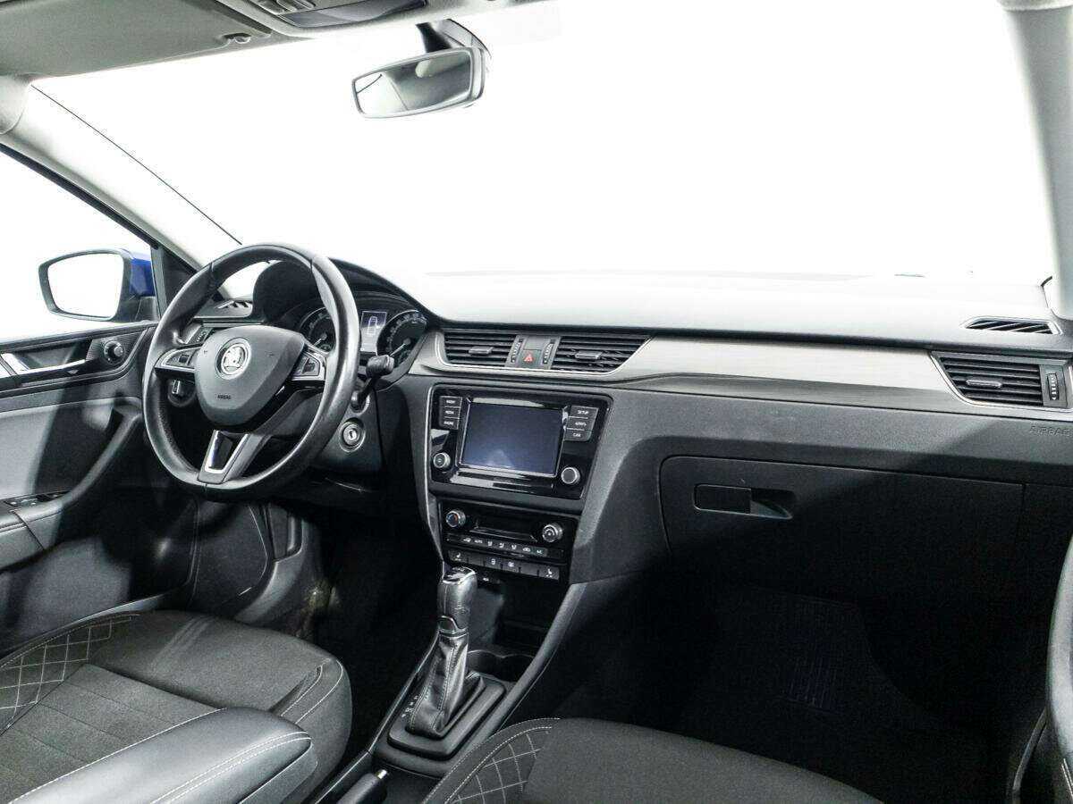 Skoda Rapid с пробегом — 2017 год. Фото: #8