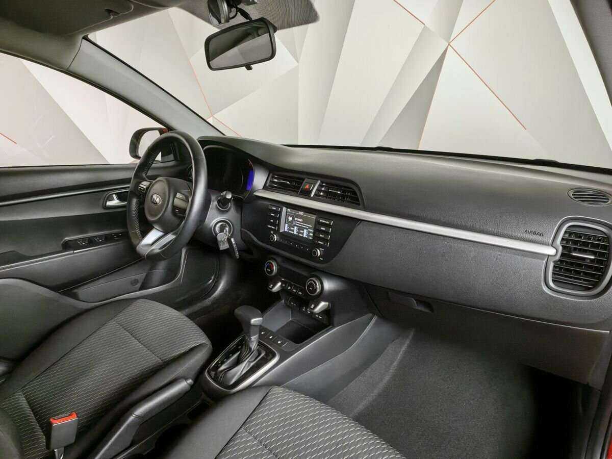 Kia Rio с пробегом — 2019 год. Фото: #3