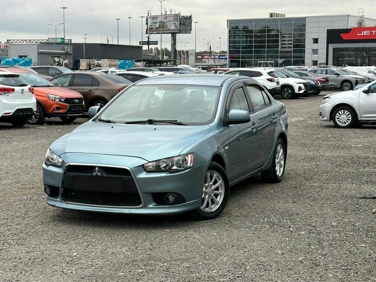 Mitsubishi Lancer с пробегом — 2011 год. Фото: #0