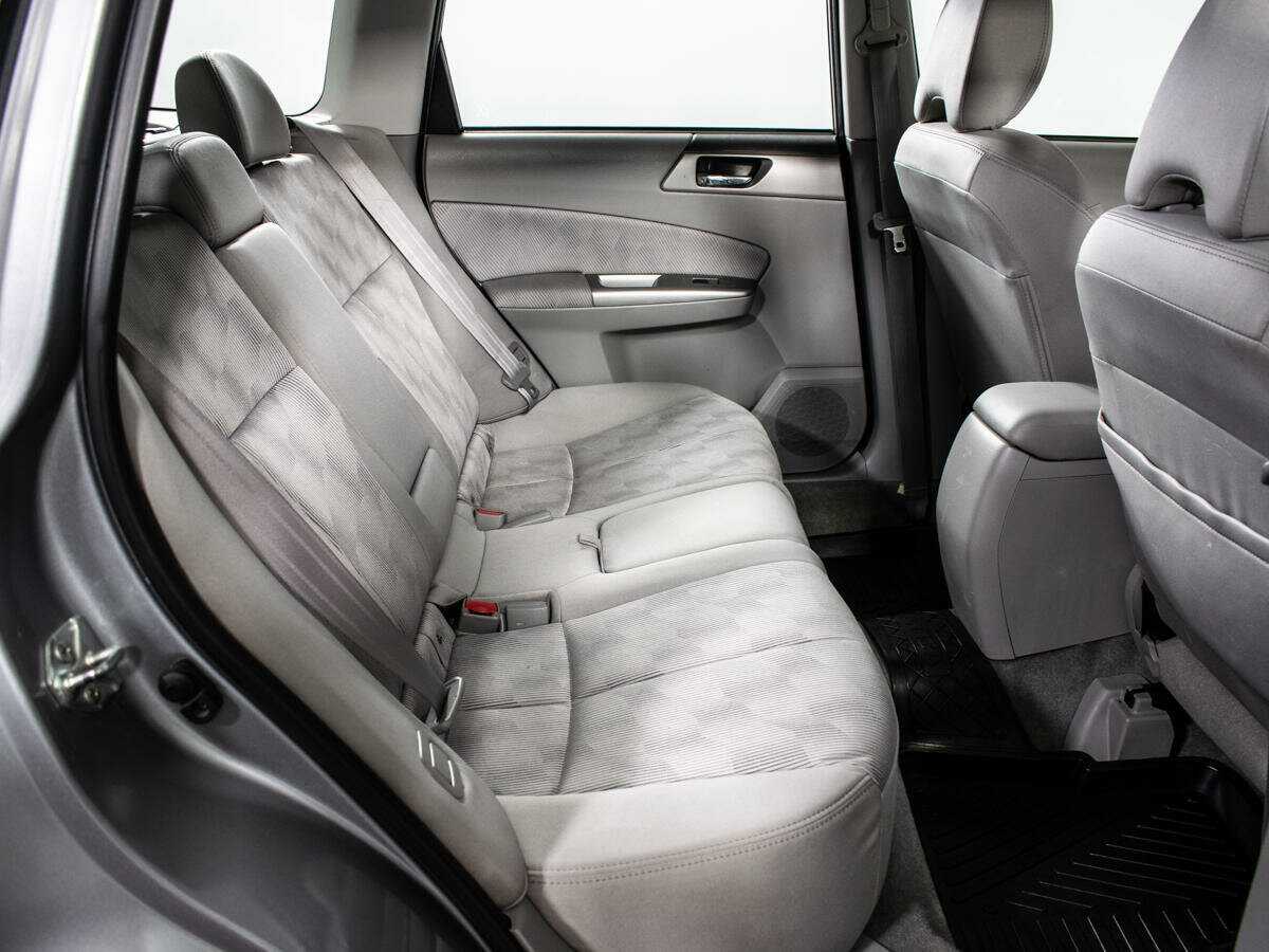 Subaru Forester с пробегом — 2010 год. Фото: #9