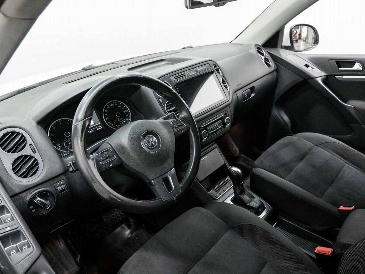 Volkswagen Tiguan с пробегом — 2011 год. Фото: #13