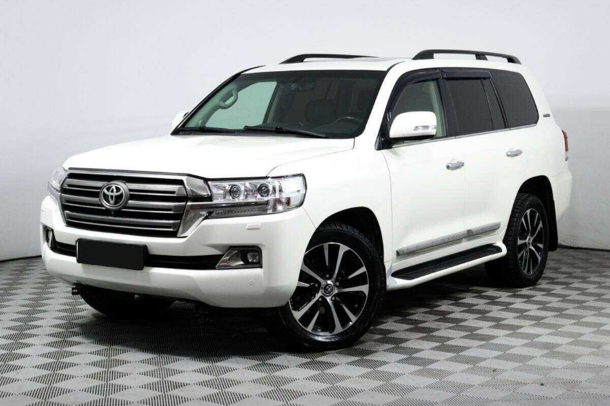 Toyota Land Cruiser с пробегом — 2015 год. Фото: #0