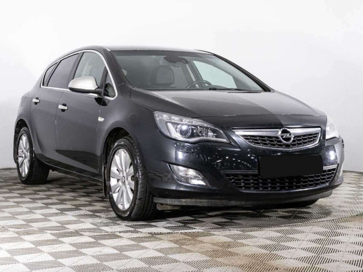 Opel Astra с пробегом — 2010 год. Фото: #2