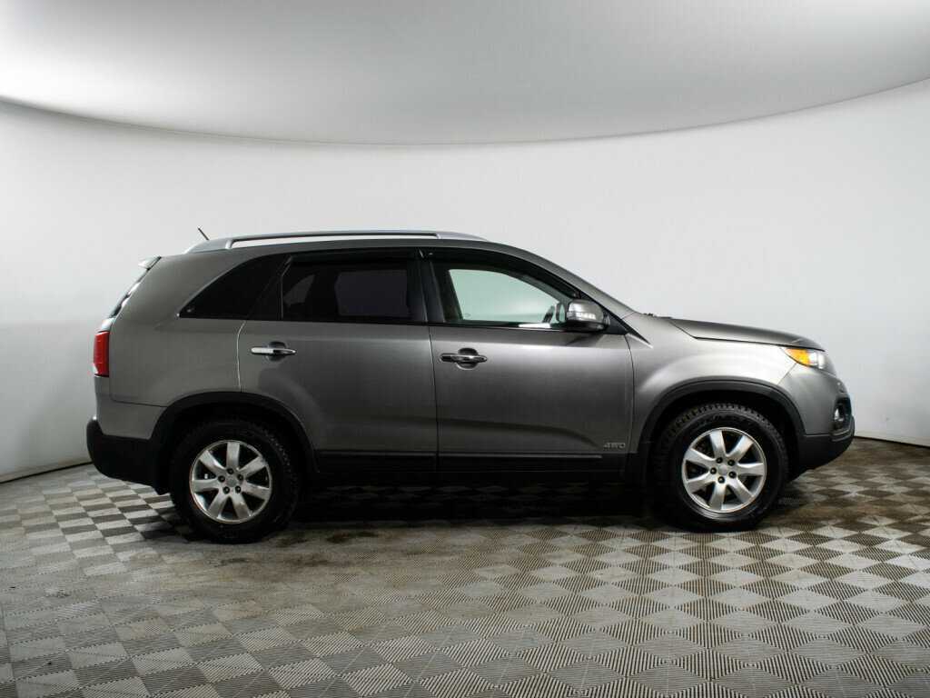 Kia Sorento с пробегом — 2010 год. Фото: #3