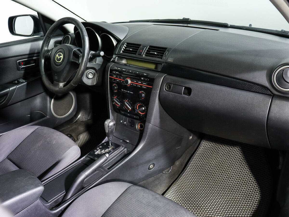 Mazda 3 с пробегом — 2008 год. Фото: #8