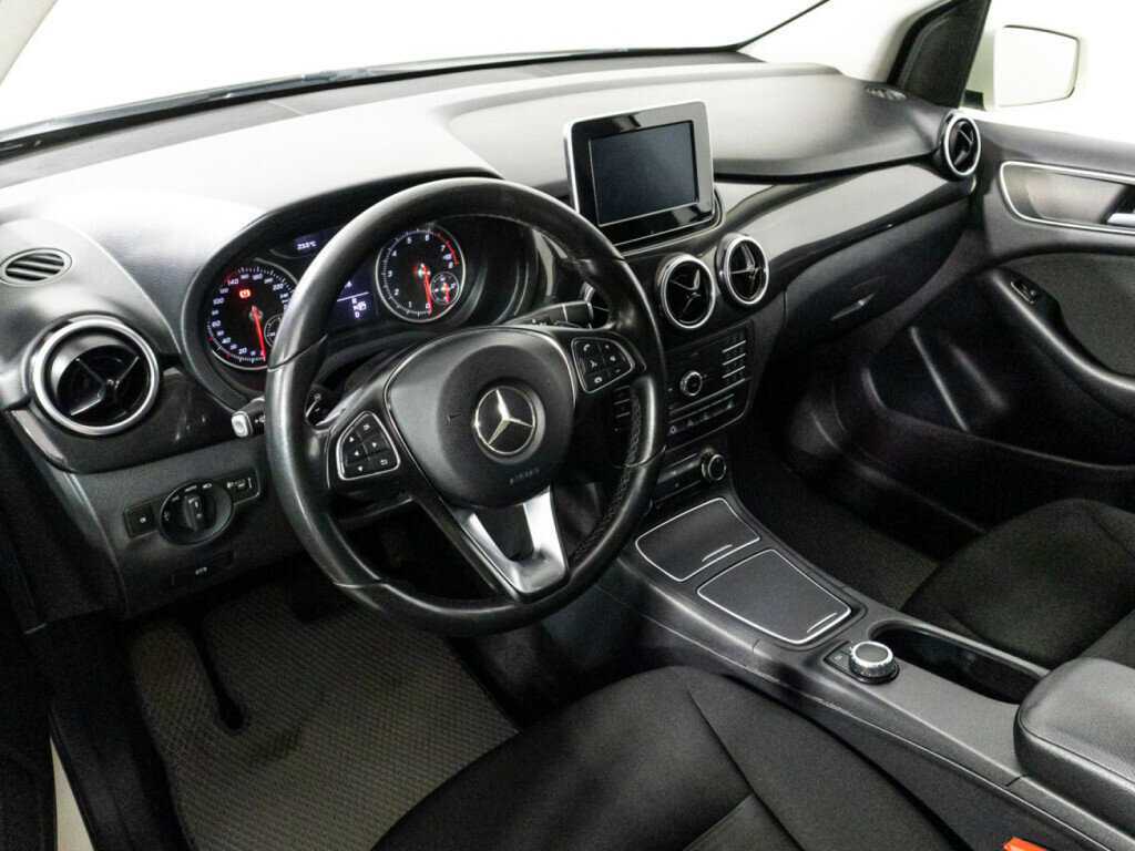 Mercedes-Benz B-Класс с пробегом — 2015 год. Фото: #10