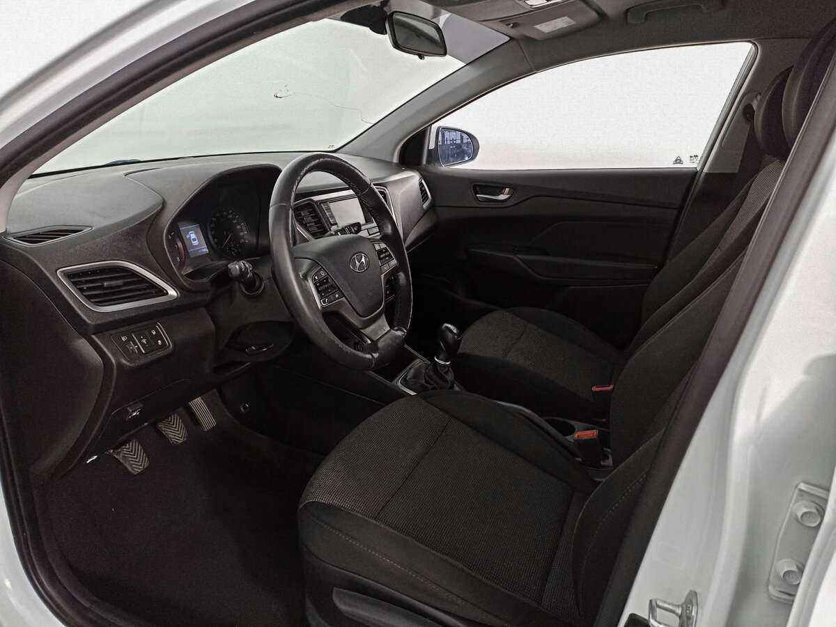 Hyundai Solaris с пробегом — 2018 год. Фото: #13