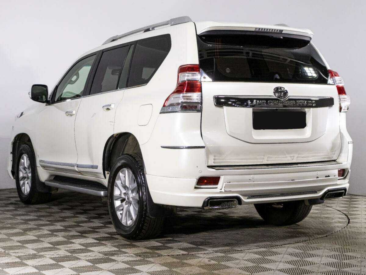 Toyota Land Cruiser Prado с пробегом — 2015 год. Фото: #6