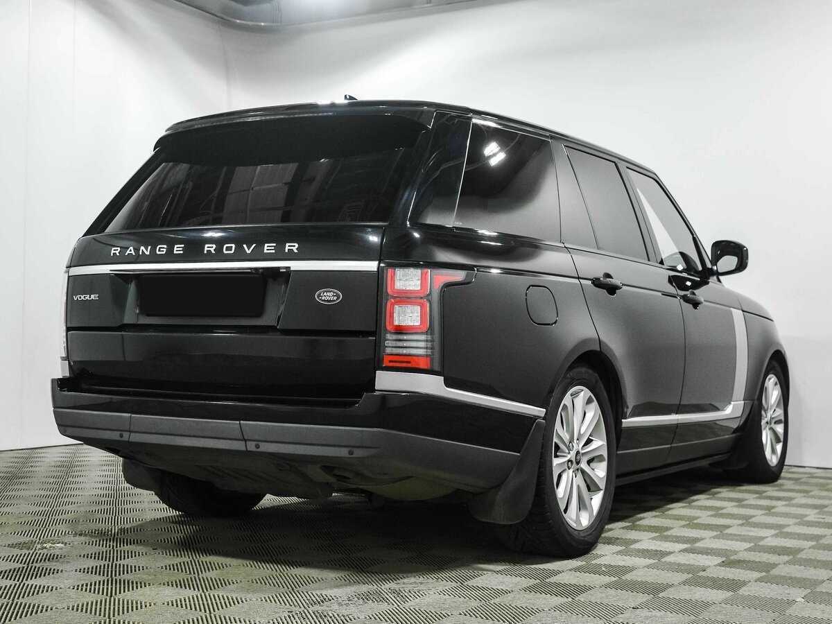 Land Rover Range Rover с пробегом — 2017 год. Фото: #2