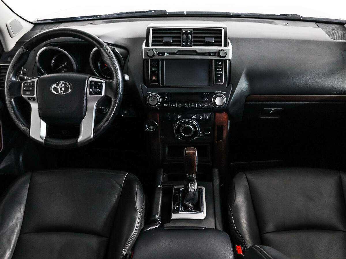 Toyota Land Cruiser Prado с пробегом — 2015 год. Фото: #13