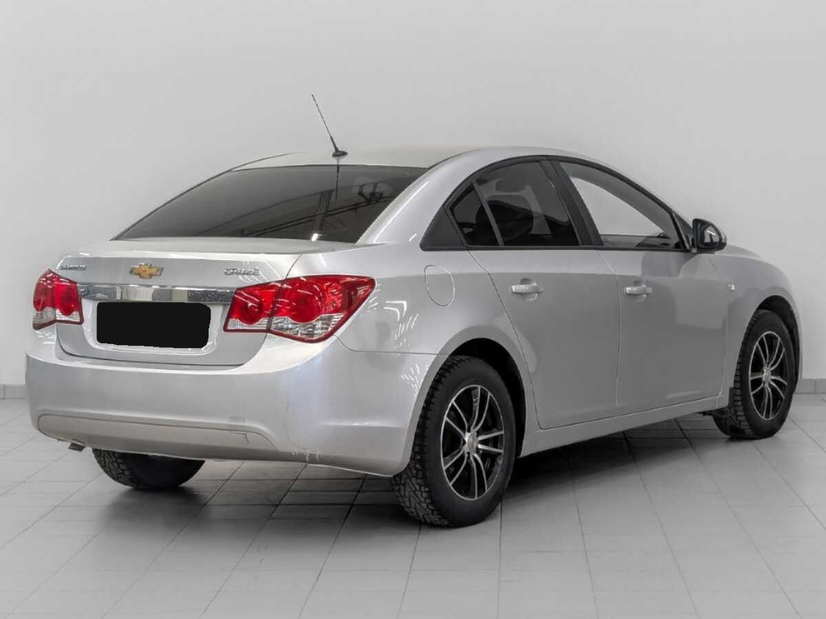 Chevrolet Cruze с пробегом — 2013 год. Фото: #4