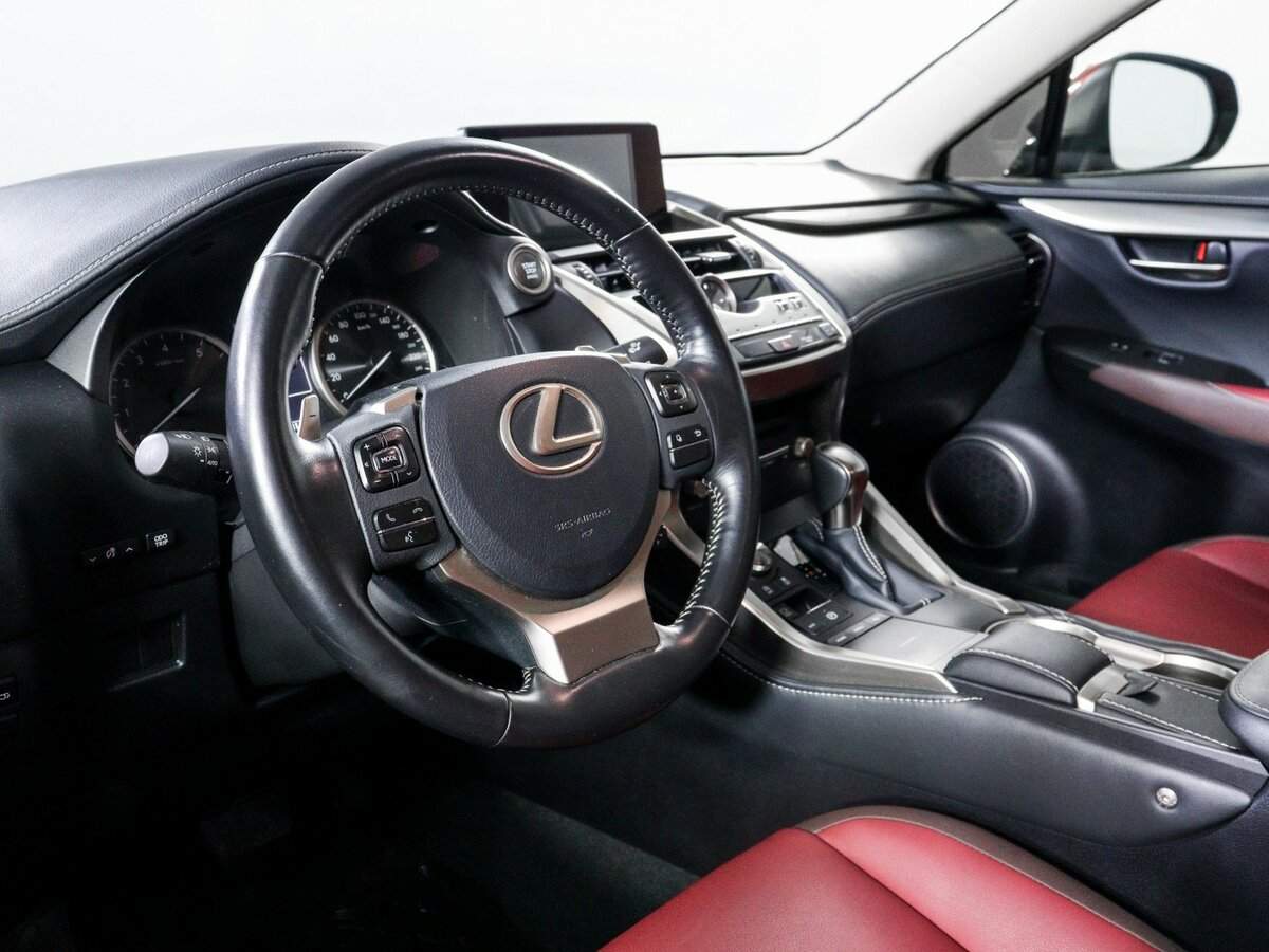 Lexus NX с пробегом — 2018 год. Фото: #10