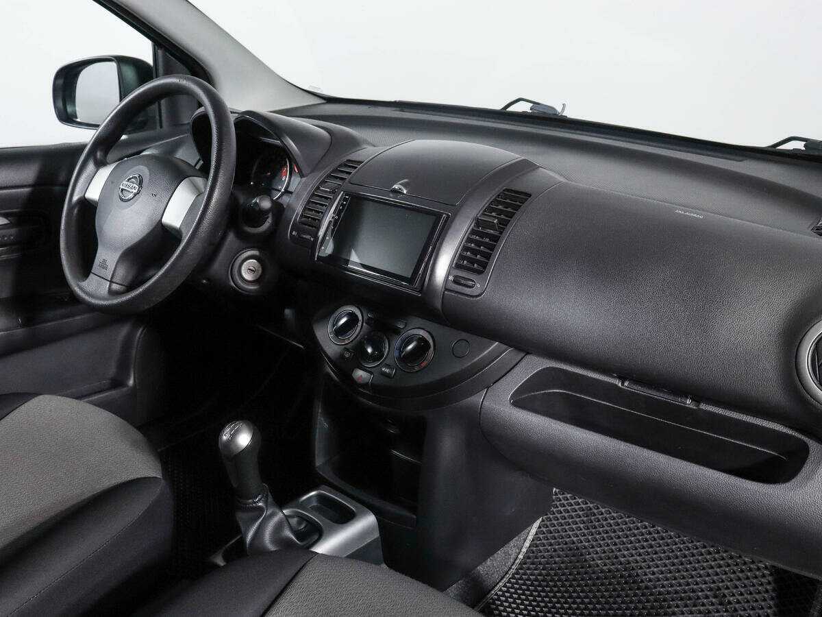 Nissan Note с пробегом — 2011 год. Фото: #6