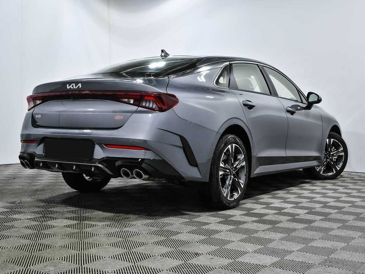 Kia K5 с пробегом — 2024 год. Фото: #2