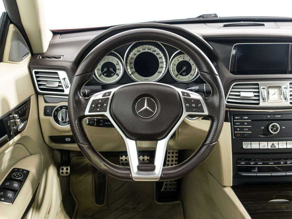 Mercedes-Benz E-Класс с пробегом — 2015 год. Фото: #19