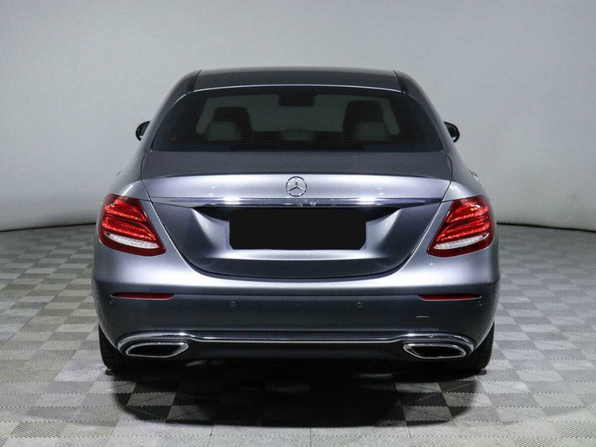 Mercedes-Benz E-Класс с пробегом — 2018 год. Фото: #4