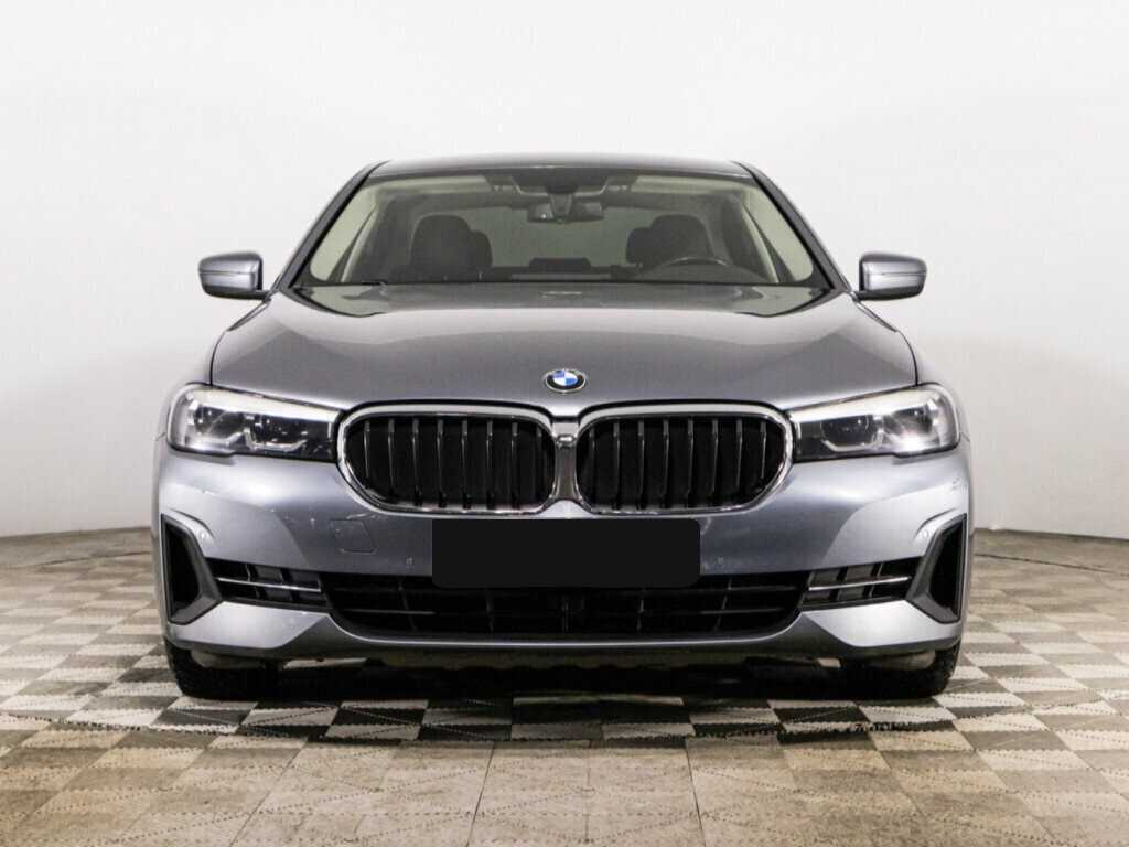 BMW 5 серии с пробегом — 2020 год. Фото: #1