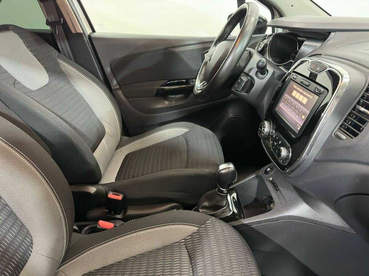 Renault Kaptur с пробегом — 2017 год. Фото: #9