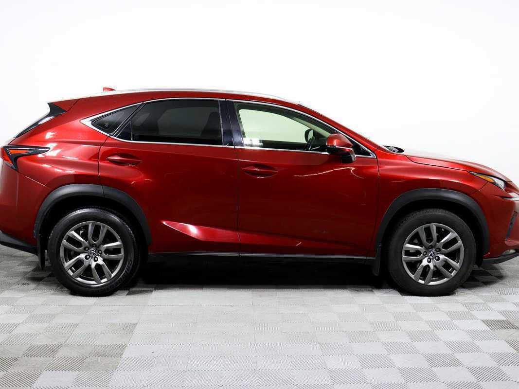 Lexus NX с пробегом — 2018 год. Фото: #3