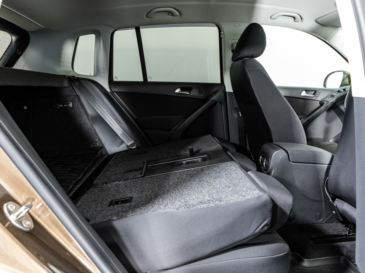 Volkswagen Tiguan с пробегом — 2014 год. Фото: #18
