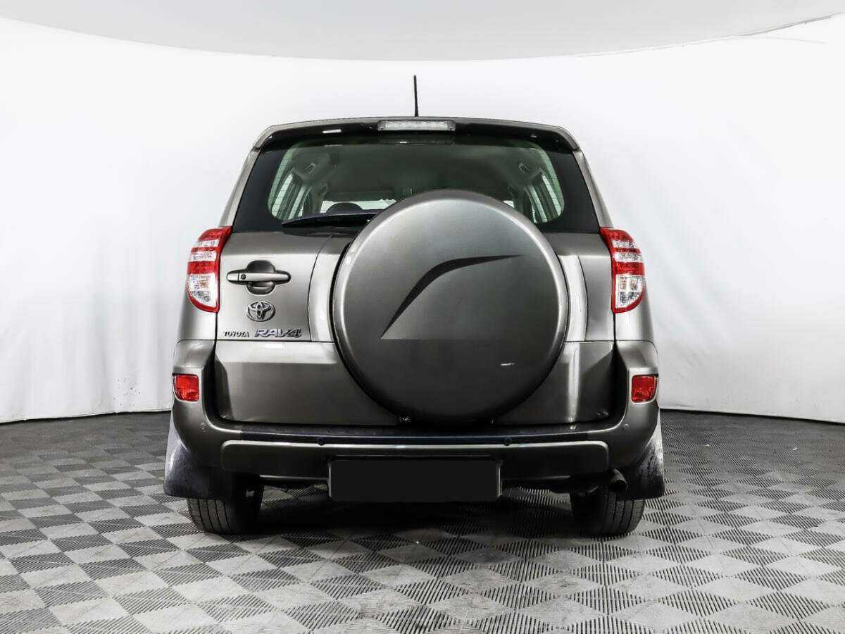 Toyota RAV4 с пробегом — 2011 год. Фото: #5