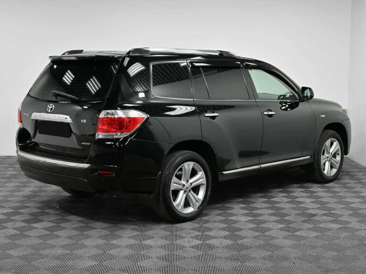 Toyota Highlander с пробегом — 2011 год. Фото: #1